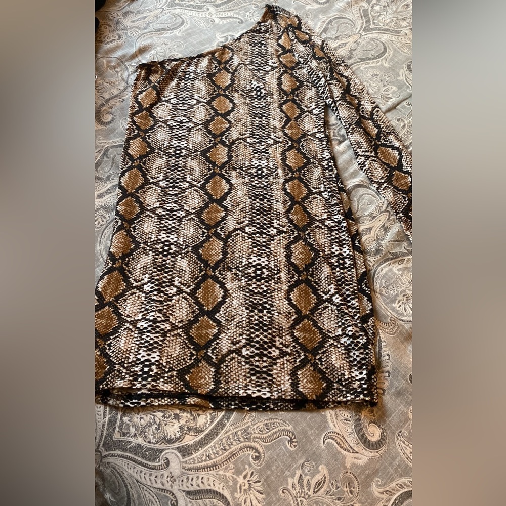 Off Shoulder snakeskin dress